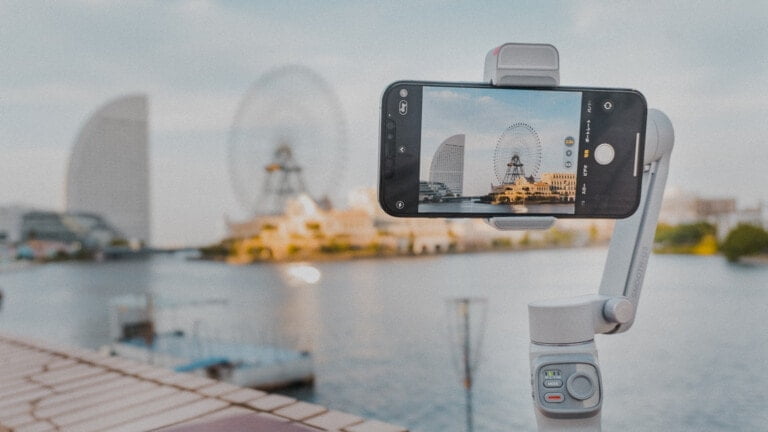 Zhiyun Smooth Q3 Gimbal Giveaway & Black Friday Deals – Win a phone gimbal from Zhiyun [Competition Closed]