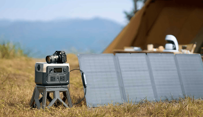 What Are the Benefits of Using Solar-Powered Generators for Your Gadgets?