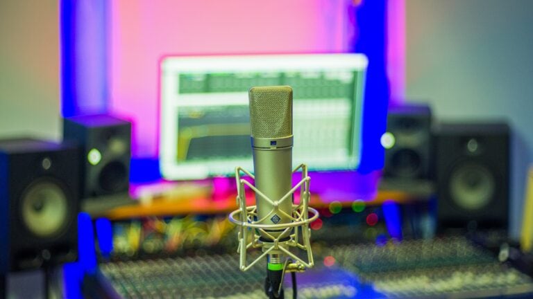 Top 10 Microphone Feedback Solutions