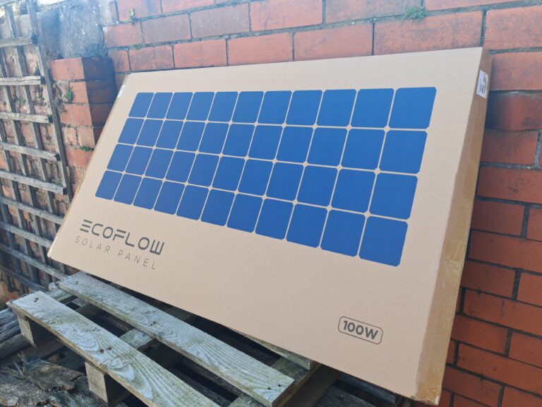 What is the Difference Between Connecting Solar Panels in Series or in Parallel