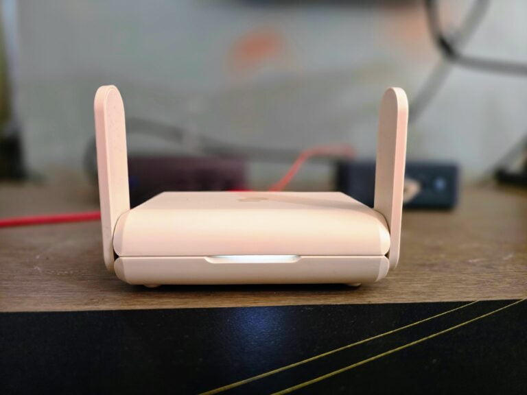 Aircove Go Review – ExpressVPN’s new portable VPN router will secure your devices when you travel