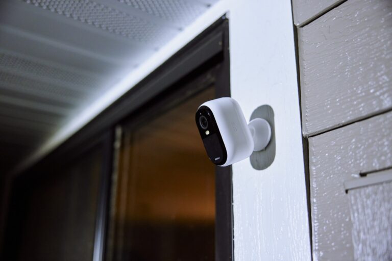 Arlo Launches New Essential Range with 2K Resolution and 4-in-1 Security Features